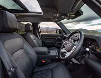 Interior Land Rover Defender 110 Adventure Pack "First Edition" [South Africa] '2020–21