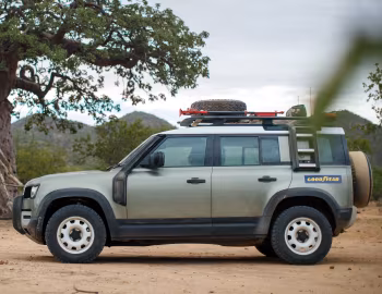 Land Rover Defender 110 D240 Explorer Pack [UK-spec] '2020–pr.
