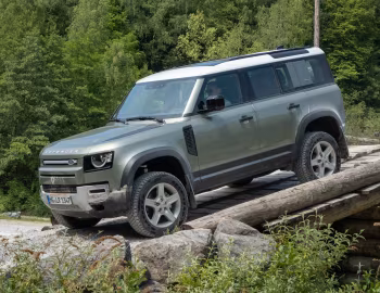 Land Rover Defender 110 D240 S Urban Pack [Worldwide] '2020–pr.