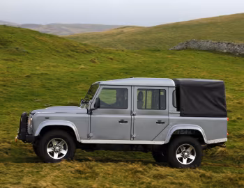 Land Rover Defender 110 Double Cab Pickup [UK-spec] '2007–pr.
