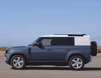 Land Rover Defender 110 Hard Top [UK-spec] '2020–pr.