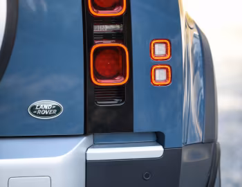 Land Rover Defender 110 P400 HSE [South Africa] '2020–pr.