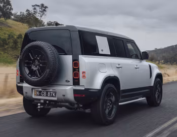 Land Rover Defender 110 P400 S [Australia] '2020–pr.