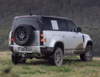 Land Rover Defender 110 P400 S [Australia] '2020–pr.