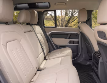 Interior Land Rover Defender 110 P400 S [Australia] '2020–pr.