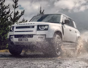 Land Rover Defender 110 P400 S [Australia] '2020–pr.