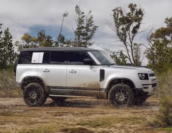 Land Rover Defender 110 P400 S [Australia] '2020–pr.
