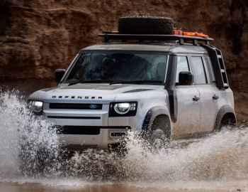 Land Rover Defender 110 P400 S Urban Pack [UK-spec] '2020–pr.