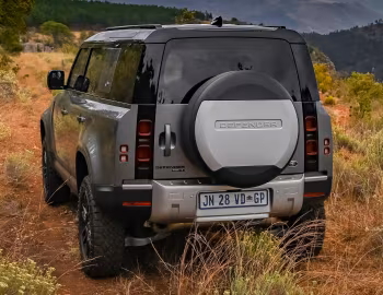 Land Rover Defender 110 P400 S Urban Pack [South Africa] '2020–pr.