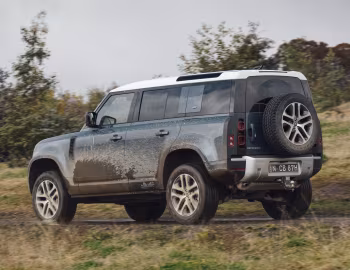 Land Rover Defender 110 P400 SE [Australia] '2020–pr.