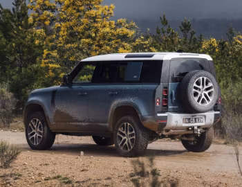 Land Rover Defender 110 P400 SE [Australia] '2020–pr.