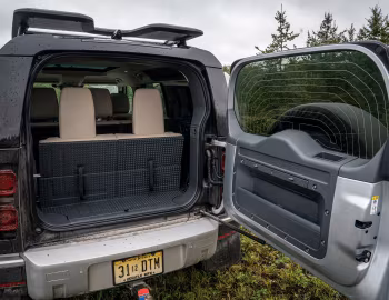 Porta-malas 2020–pr. Land Rover Defender 110 P400 SE Urban Pack [North America] '2020–pr.