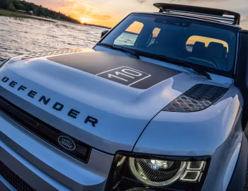 2020–pr. Land Rover Defender 110 P400 SE Urban Pack [North America] '2020–pr.