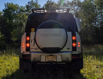 2020–pr. Land Rover Defender 110 P400 SE Urban Pack [North America] '2020–pr.
