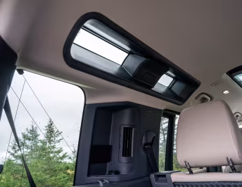 Interior 2020–pr. Land Rover Defender 110 P400 SE Urban Pack [North America] '2020–pr.