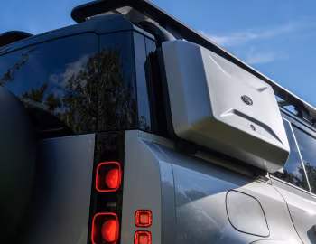 2020–pr. Land Rover Defender 110 P400 SE Urban Pack [North America] '2020–pr.