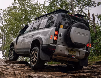 2020–pr. Land Rover Defender 110 P400 SE Urban Pack [North America] '2020–pr.