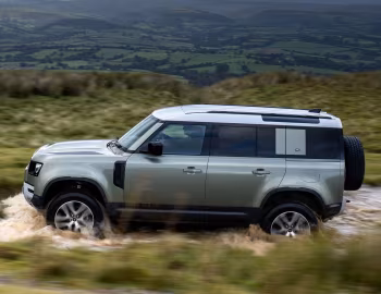 Land Rover Defender 110 P400e Urban Pack [UK-spec] '2020–pr.