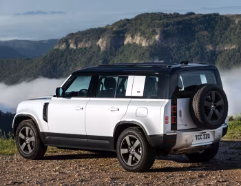 Land Rover Defender 110 P400e Urban Pack [UK-spec] '2020–pr.