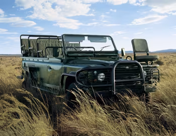 Land Rover Defender 110 Safari Vehicle
