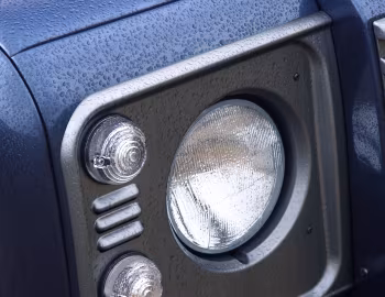 2003–06 Land Rover Defender 110 Station Wagon [UK-spec] '2002–06