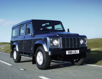 Land Rover Defender 110 Station Wagon [UK-spec] '2007–16