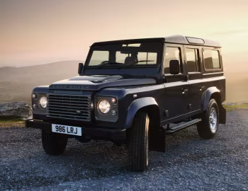 Land Rover Defender 110 Station Wagon [UK-spec] '2007–16