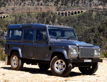 Land Rover Defender 110 Station Wagon [Australia] '2007–pr.