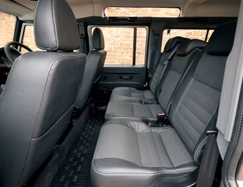 Interior Land Rover Defender 110 Station Wagon [UK-spec] '2007–16