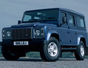 Land Rover Defender 110 Station Wagon [UK-spec] '2007–16