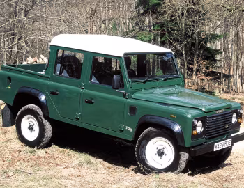 1999–2002 Land Rover Defender 110 Td5 Double Cab Pickup [UK-spec] '1998–2002