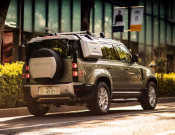 Land Rover Defender 110 Urban Pack [Japan] '2020–pr.