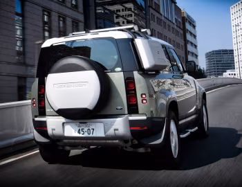 Land Rover Defender 110 Urban Pack [Japan] '2020–pr.