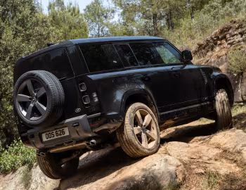 Land Rover Defender 110 V8 "Carpathian Edition" [UK-spec] '2021–pr.