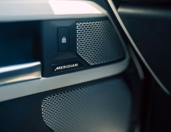 Interior Land Rover Defender 130 D300 [Japan] '2023–pr.