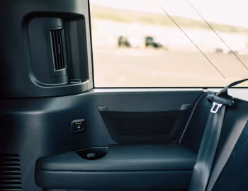 Interior Land Rover Defender 130 D300 [Japan] '2023–pr.