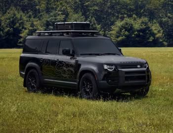 2023 Land Rover Defender 130 P400 SE "Defender Trophy Edition" [North America] '2023