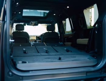 Porta-malas Land Rover Defender 130 V8 P500 [Japan] '2024–pr.