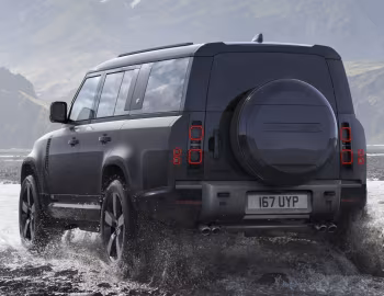 Land Rover Defender 130 V8 [Worldwide] '2023–pr.