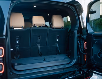 Porta-malas Land Rover Defender 130 V8 P500 [Japan] '2024–pr.
