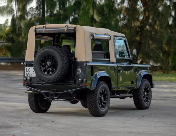 1998 Land Rover Defender 90 "City Black" '2025