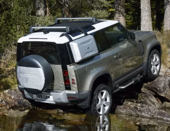 Land Rover Defender 90 D240 SE Adventure Pack [Worldwide] '2020–pr.