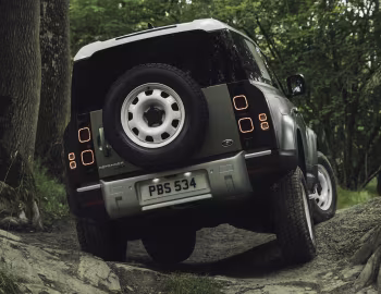 Land Rover Defender 90 D240 SE Explorer Pack [Worldwide] '2020–pr.