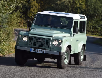 Land Rover Defender 90 "Heritage" [UK-spec] '2015–16