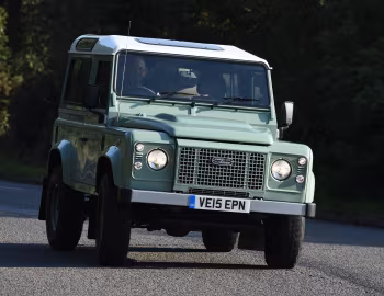 Land Rover Defender 90 "Heritage" [UK-spec] '2015–16