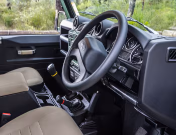 Interior Land Rover Defender 90 "Heritage" [Australia] '2015–16