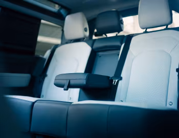Interior Defender 90 HSE D350 X-Dynamic [Japan] '2025–pr.