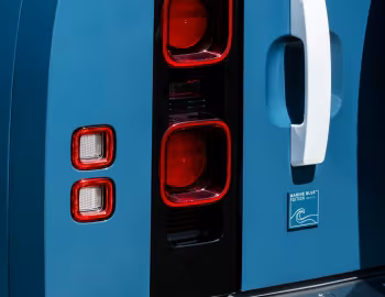 Land Rover Defender 90 "Marine Blue Edition" [Germany] '2023