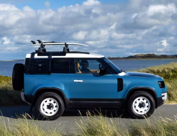 Land Rover Defender 90 "Marine Blue Edition" [Germany] '2023