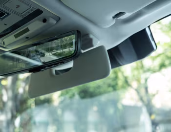 Interior Land Rover Defender 90 P300 [Japan] '2021–pr.